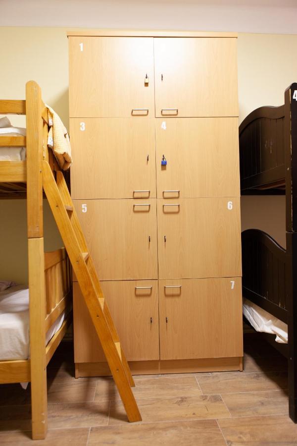 Center Hostel And Tours Yerevan Exterior photo